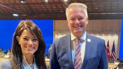 "المشاط" تبحث تطورات تنفيذ البرنامج القُطري مع الأمين العام لمنظمة التعاون الاقتصادي