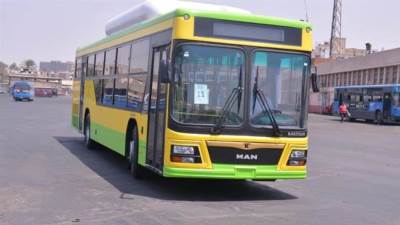 محافظ القاهرة: جنيه واحد فقط زيادة فى سعر تذكرة أتوبيسات النقل العام