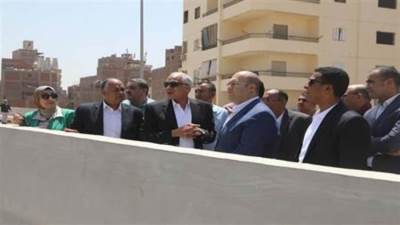 محافظ الجيزة يتفقد عددا من محاور الحركة المرورية الجديدة