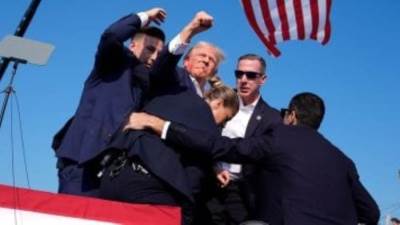 ترامب يعلن عن إصدار كتاب جديد بعنوان "أنقذوا أمريكا"