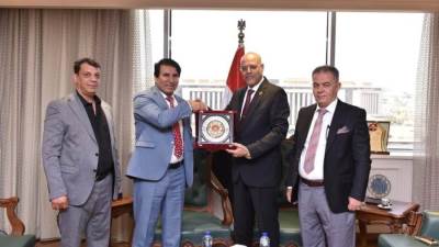 الوفد الأردني يهنئ الوزير جبران ويشيد بثقة القيادة السياسية فيه 