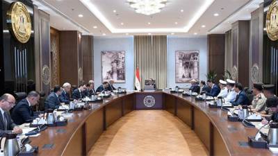 رئيس الوزراء يتابع الموقف التنفيذى لأعمال تطوير التجمع العمرانى بجزيرة الوراق