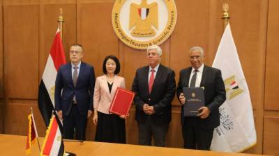 وزير التعليم يبحث مع نائب وزير العلوم والتكنولوجيا الصيني آليات التعاون التعليمي