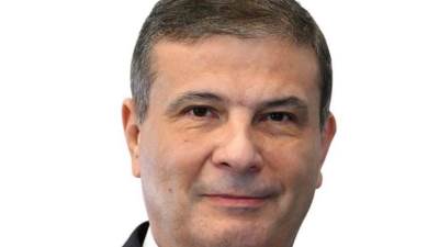 وزير الزراعة: الباحثون والمرشدون مواقعهم الحقول وليس المكاتب