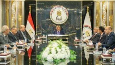 وزير الإنتاج الحربى يبحث مع حزب حماة الوطن أوجه التعاون المشترك