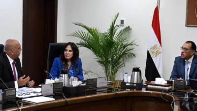 رئيس الوزراء يُتابع جهود جهاز تنمية المشروعات المتوسطة والصغيرة ومتناهية الصغر