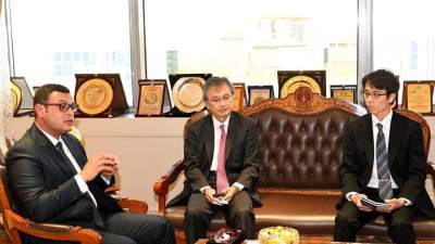 الإسكان يبحث مع السفير الياباني بالقاهرة تعزيز التعاون فى مجال التشييد والبناء