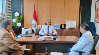 نائب الإسكان يلتقى رئيس شركة "مياه المنوفية" لمتابعة جهود تحسين مستوى الخدمات المقدمة للمواطنين