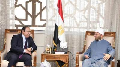 وزير الأوقاف : الحوار الهادف هو الذي يبنى على أساس من التلاقي والتفاهم