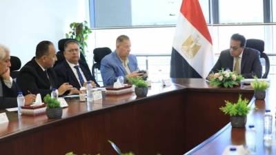 خالد عبدالغفار: الدولة المصرية حريصة على جذب الاستثمارات في القطاع الصحي