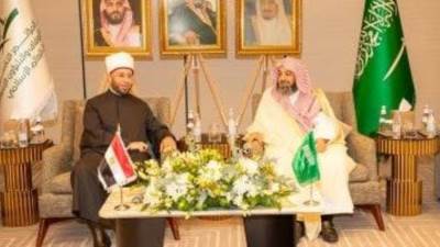 وزير الأوقاف عقب وصوله السعودية: ندعو لمصر وللمملكة بكل الأمان والازدهار