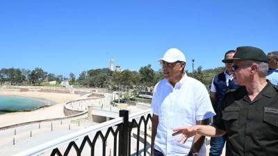 رئيس الوزراء: تم تنفيذ توجيهات فخامة الرئيس بتحويل منطقة المنتزه إلى وجهة سياحية عالمية