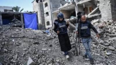 17 شهيدا و60 مصابا في قصف للاحتلال استهدف مدرسة تؤوي نازحين بحي الشيخ رضوان