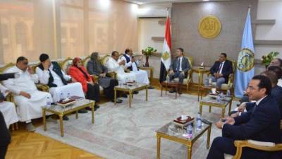 وزير التموين يعقد اجتماعا مع أعضاء الهيئة البرلمانية لمجلسي النواب والشيوخ بمطروح