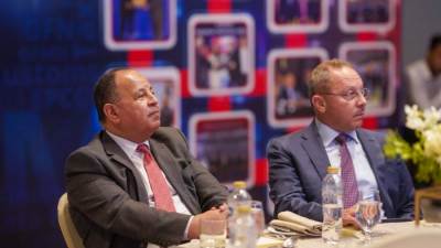 مجموعة «إى. فاينانس» للاستثمارات المالية والرقمية تحتفى بوزير المالية السابق ورئيس «التأمين الصحى الشامل»