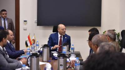 وزير العمل يترأس لجنة إعداد دليل التصنيف المهني المصري