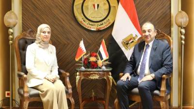 وزير قطاع الأعمال العام يستقبل سفيرة البحرين بالقاهرة لبحث مجالات التعاون وفرص الاستثمار