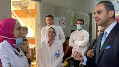 نائب وزير الصحة يتفقد مركز طبي التجمع الأول لطب الأسرة