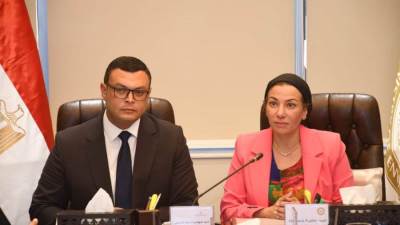 وزيرا الإسكان والبيئة يبحثان عدداً من ملفات العمل المشترك بين الوزارتين