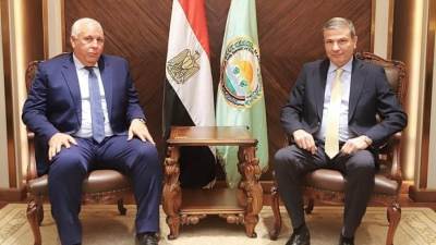 وزير الزراعة يتابع مع محافظ الوادي الجديد ملفات التعاون الزراعي المشترك بين الوزارة والمحافظة