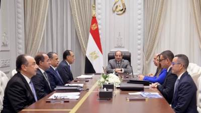 الرئيس السيسى يشدد على أولوية توطين الصناعات الواعدة فى مصر