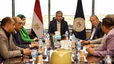  وزير السياحة يجتمع مع وفد من التحالف الدولي للمصريين بالخارج