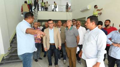 وزير الإسكان يتفقد اللمسات الأخيرة للانتهاء من تنفيذ فرع توثيق مدينة العلمين