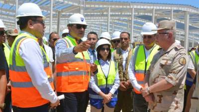 ‎وزير قطاع الأعمال العام يتابع ميدانيا مستجدات أعمال تطوير مجمع مصانع "مصر للغزل والنسيج وصباغي البيضا"