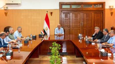  سويلم يتابع الموقف التنفيذى لعدد من المشروعات الجاري تنفيذها لخدمة المنظومة المائية 