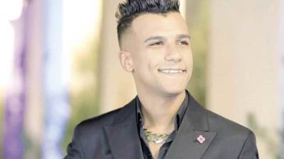 مطرب المهرجانات عصام صاصا ينهار باكيا في جلسة محاكمته بالقتل الخطأ