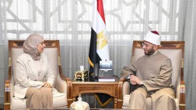 وزير الأوقاف يستقبل سفيرة مملكة البحرين بالقاهرة ويستعرضان آفاق التعاون
