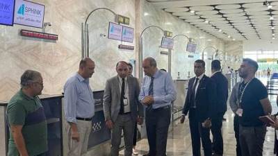 وزير الطيران المدني يقوم جولة تفقدية مفاجئة لمطار سفنكس الدولى