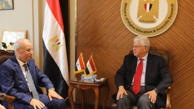 وزير التعليم يبحث مع السفير العراقي الجديد سُبل التعاون الأكاديمي والبحثي المُشترك