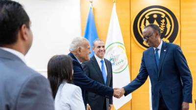 وزير الخارجية يسلم رسالة خطية من الرئيس السيسي لنظيره الرواندي