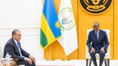 وزير الخارجية والهجرة يلتقى الرئيس الرواندي بول كاجامى