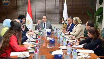 وزير الشئون النيابية والقانونية: الرئيس السيسي أولى اهتمامًا كبيرًا بتمكين الشباب