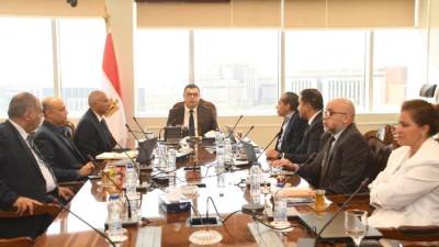 وزير الإسكان يستعرض الرؤى والمقترحات لتعظيم دور شركة سيتي إيدج فى مجال التطوير والتسويق العقاري