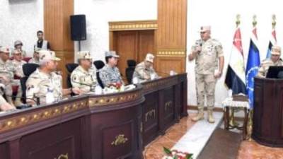 وزير الدفاع يشهد تنفيذ المرحلة الرئيسية لمشروع مراكز القيادة التعبوى للجيش الثانى