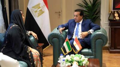 نائب رئيس مجلس الوزراء وزير الصحة يستقبل السفيرة الإماراتية بالقاهرة  لبحث سبل  التعاون المشترك في القطاع الصحي