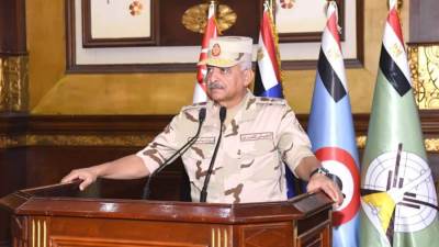 وزير الدفاع يشهد تنفيذ المرحلة الرئيسية لمشروع مراكز القيادة التعبوى للجيش الثاني