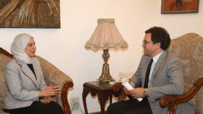 وزير الثقافة يلتقي سفيرة البحرين لدى القاهرة لبحث تكثيف التعاون الثقافي المشترك