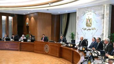 رئيس الوزراء: دعم الصناعة بالشراكة مع القطاع الخاص على أجندة أولوياتنا