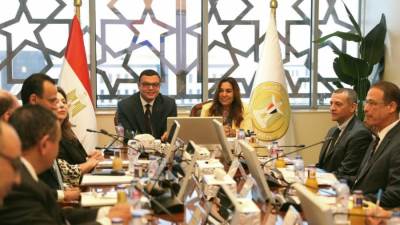 وزيرا الإسكان والتنمية المحلية والمدير الإقليمي لـ"الهابيتات" يتابعون التحضيرات لاستضافة مصر للمنتدى الحضري العالمي 