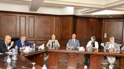 وزير التعليم ومحافظ الإسكندرية يعقدان لقاءً مع قيادات التربية والتعليم لمواجهة تحديات الكثافات الطلابية