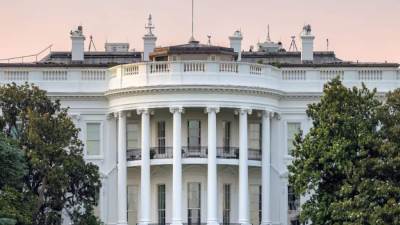 البيت الأبيض يندد بعنف المستوطنين ضد الفلسطينيين في الضفة الغربية