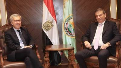 وزير الزراعة والسفير البرازيلى بالقاهرة يبحثان سبل التعاون للنهوض باستثمارات البلدين