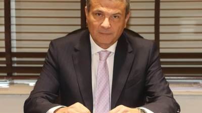 الزراعة تصدر (795) ترخيصاً لكافة أنشطة ومشروعات الثروة الحيوانية والداجنة والعلفية