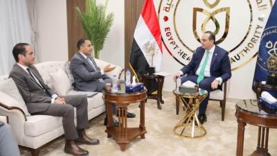 رئيس هيئة الرعاية الصحية يلتقي مع رئيس سيمنس هيلث لمناقشة آليات تفعيل البروتوكول وتطوير حلول مبتكرة في قطاع الرعاية الصحية