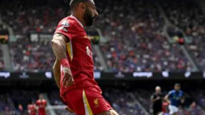 سلوت: صلاح سيظل في الملاعب لسنوات عديدة