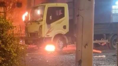 الشرطة الإسرائيلية: مصرع شخص في انفجار شاحنة في تل أبيب بسبب عبوة ناسفة